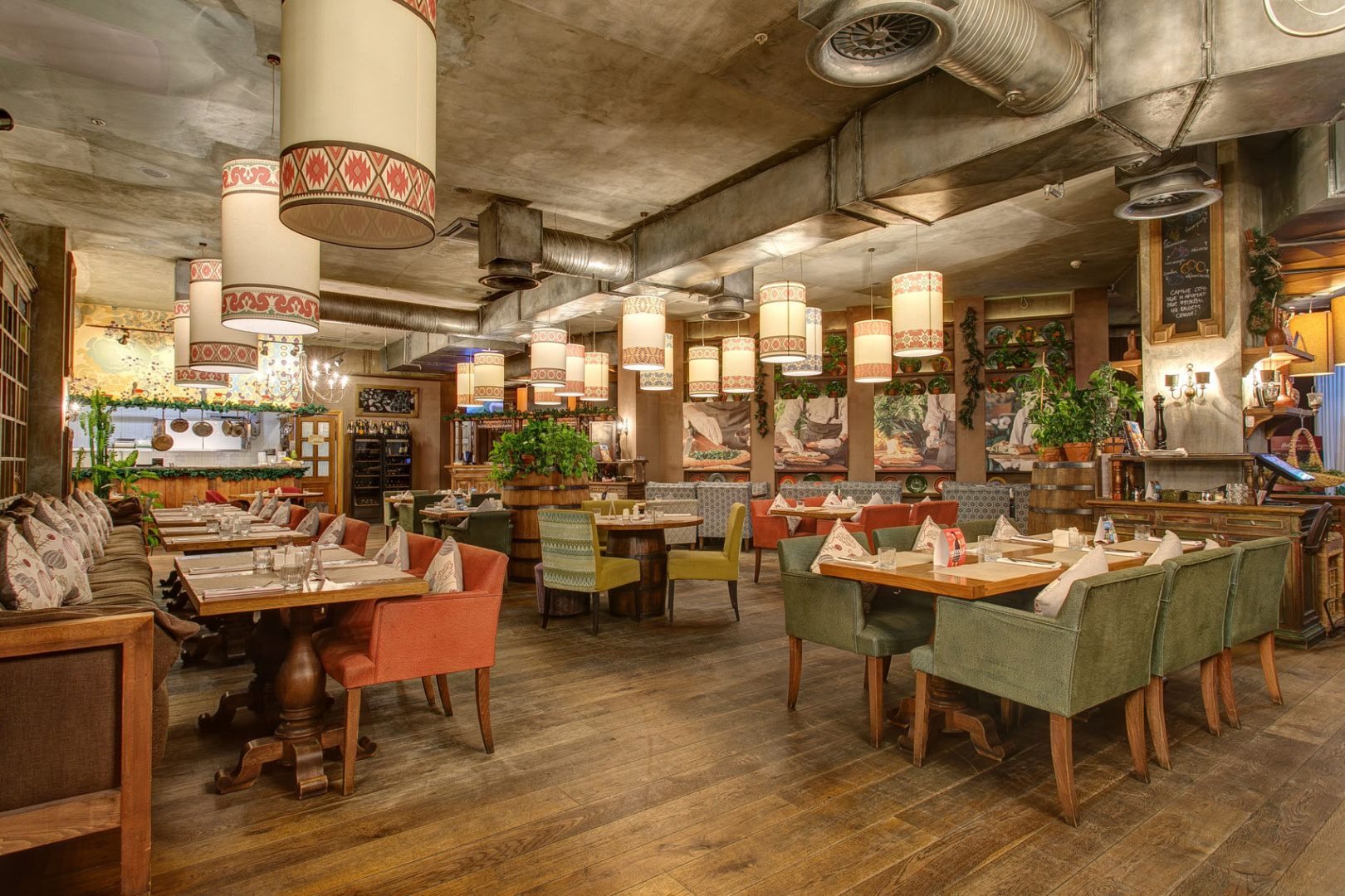 Рисуем космическую ракету на мольбертах - фотография № 1