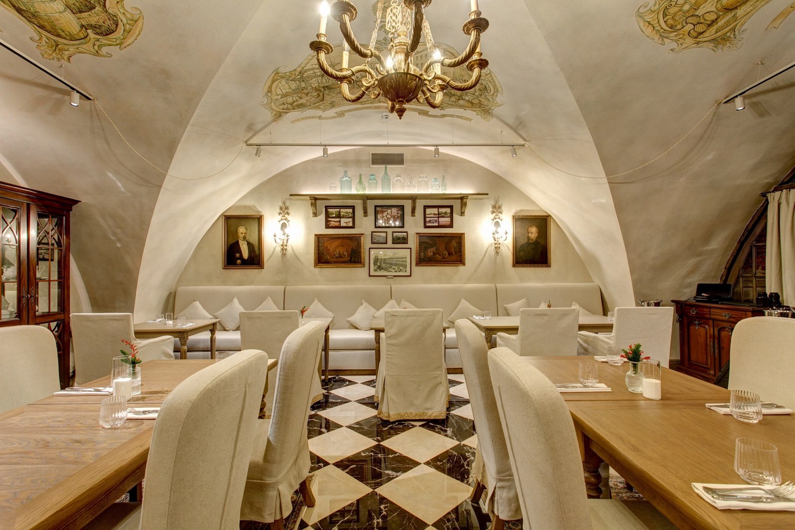 «Таможня» — ресторан русской кухни в Биржевом проезде - фотография № 4