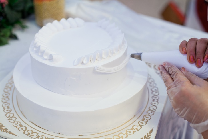 Украшение свадебного торта от ресторана «Оазис» - фотография № 7