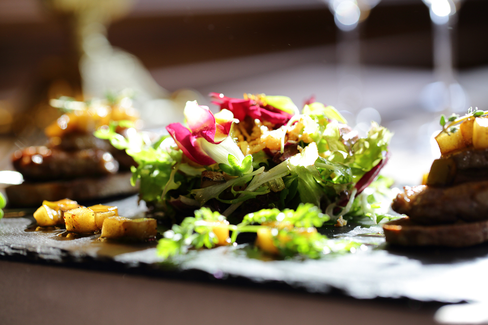 Салат с перепелкой и фуа-гра от шеф-повара ресторана Sabor de la Vida de Patrick - фотография № 18