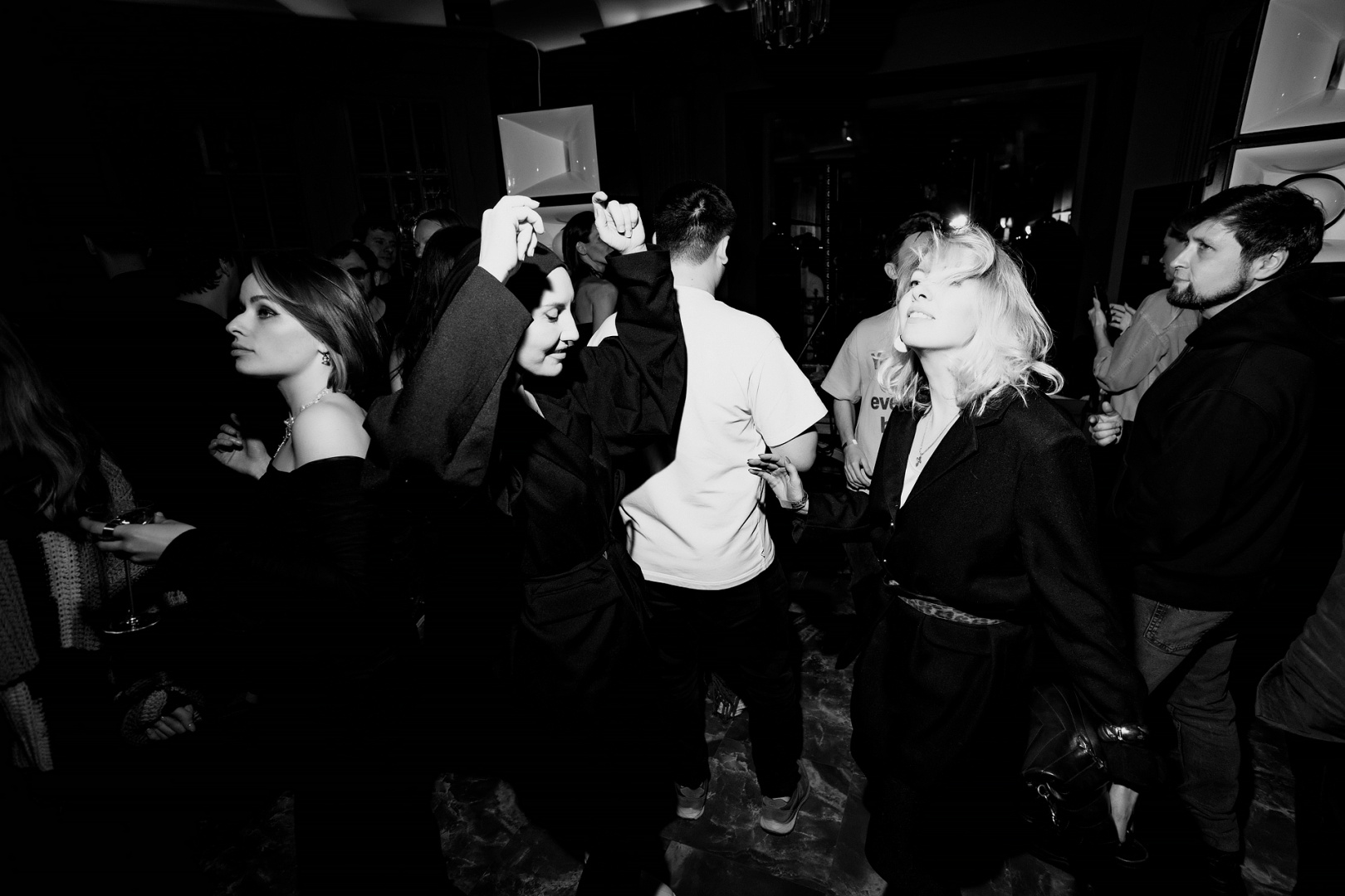 «КЭФ» — новый ресторан в центре города - фотография № 2