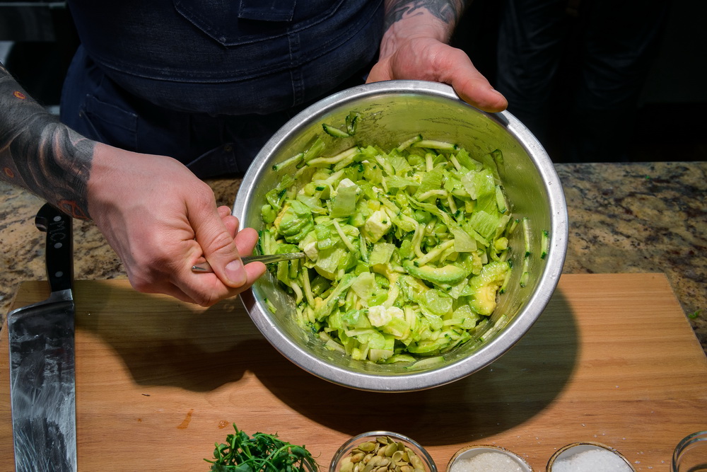 Зелёный салат от шеф-повара ресторана «Real Food ГРИЛЬ» - фотография № 17