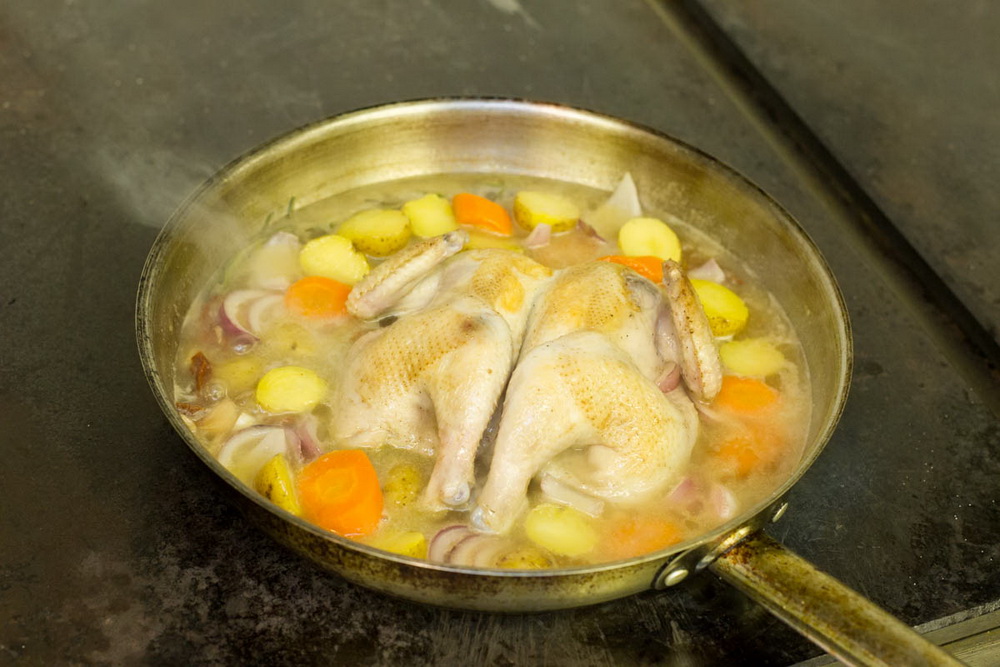 Цыпленок, запеченный с овощами, от шеф-повара ресторана Valenok - фотография № 33