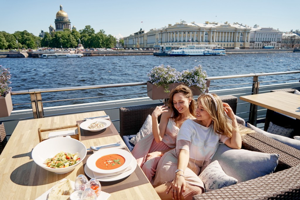 Открой лето 2025 на борту Volga-Volga - фотография № 1