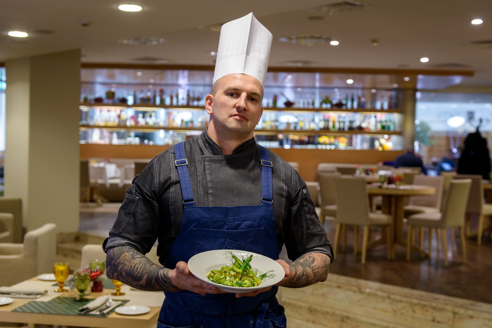 Зелёный салат от шеф-повара ресторана «Real Food ГРИЛЬ» - фотография № 1