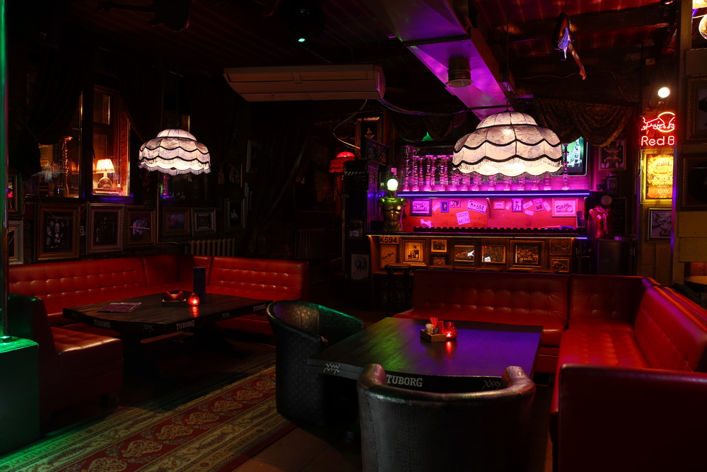 Xxxx bar klubi Sankt-Peterburg Xxxx bar klubi Sankt-Peterburg