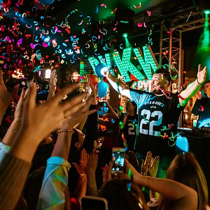 Фото Руки ВВерх!