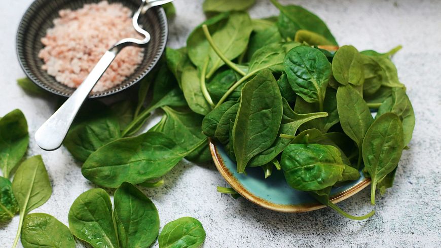 Как правильно приготовить шпинат, чтобы блюда были полезными и вкусными