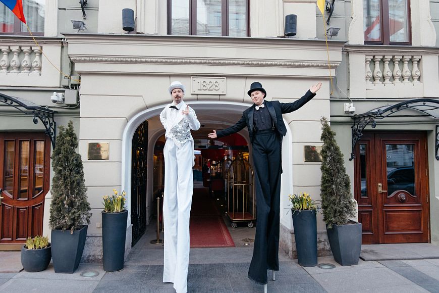 Cafe Claret Мариус