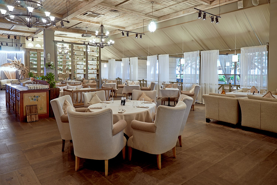 Плюшкин - тип банкетный зал