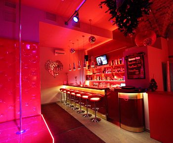 Rhino Bar / Райно Бар