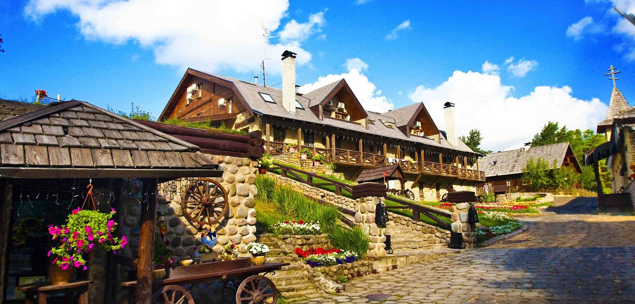 Комплекс отдыха Старая мельница / Черемша / Грот / Корчма - фотография № 1