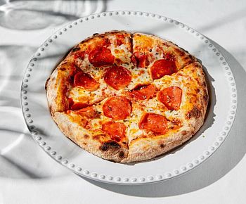 Пуси Лебеди (Марата)