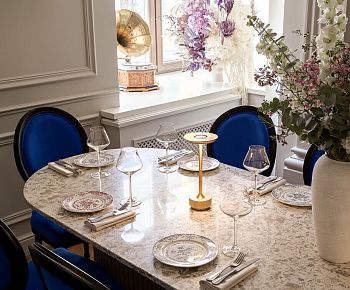 Academia Bar Shuvaloff