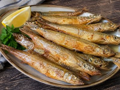 Сезон корюшки в ресторане «Ларисуваннухочу»