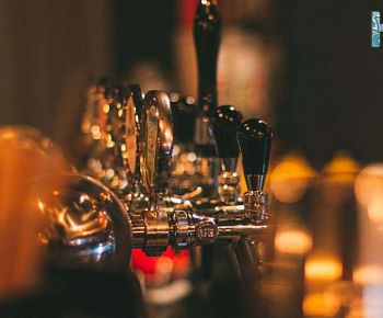 HUGS, Friendlybar (закрыт)