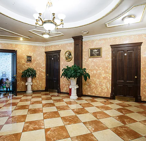 Царский Двор