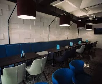 W Garage / Винный гараж (закрыт)