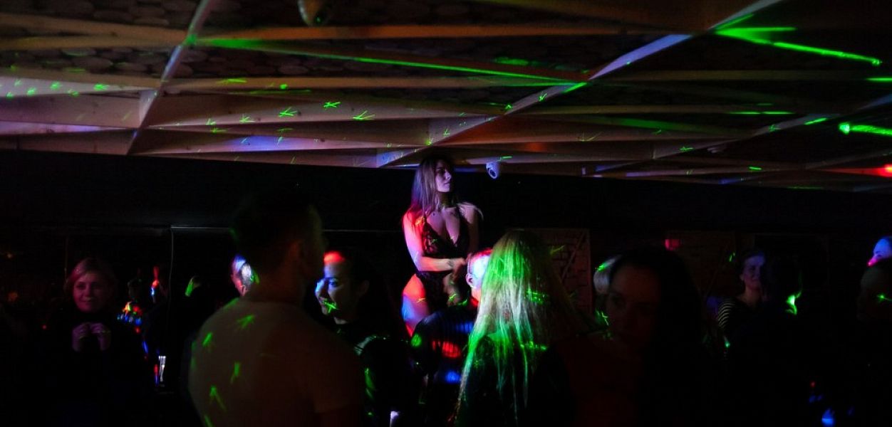 Dew Disco Bar / Дью Диско Бар - фотография № 4
