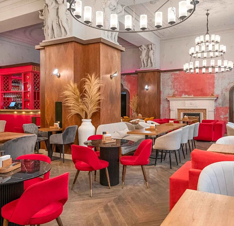 Пуси Лебеди (Садовая)