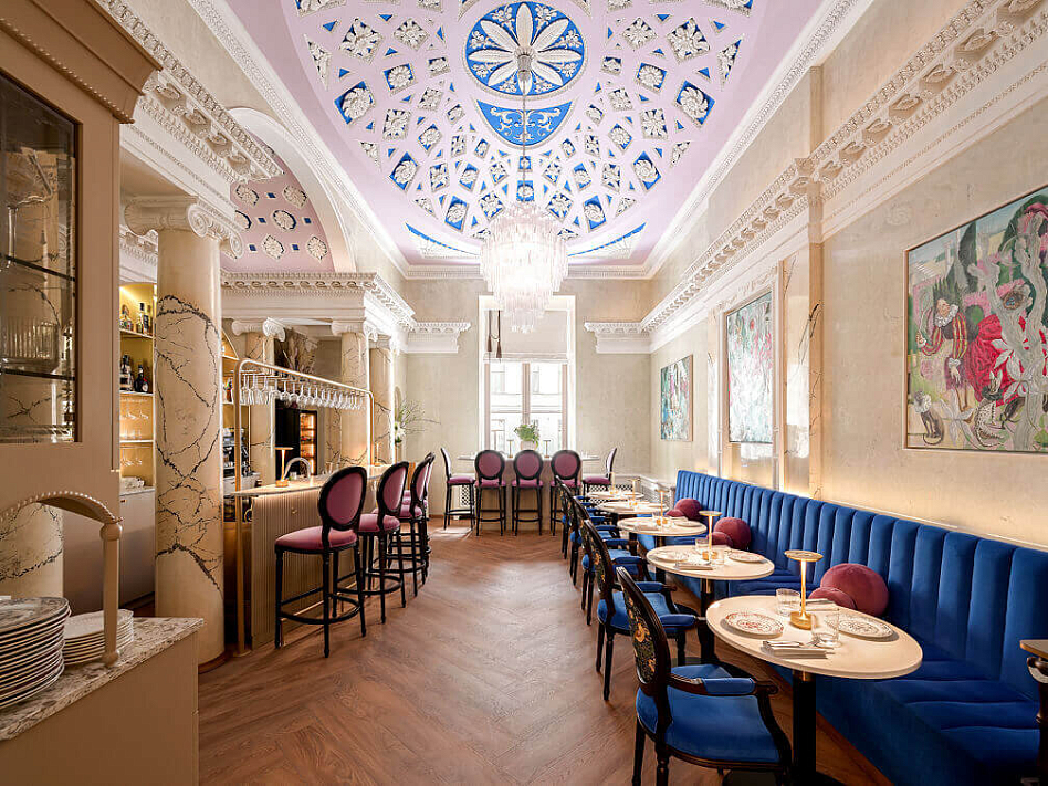 Academia Bar Shuvaloff - фотография № 2