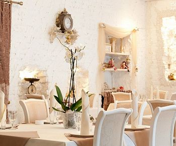 Lounge bar Золотой гранат (закрыт)