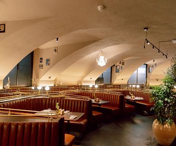 Pádre Khinkali (Марсово поле)