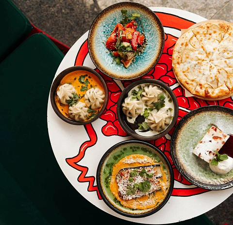 Мама Тата (Восстания)