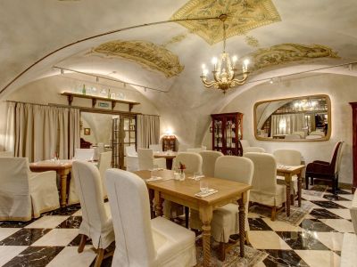 «Таможня» — ресторан русской кухни в Биржевом проезде