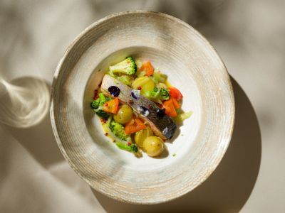 «Собрание» / SOBRANIE — первое заведение, объединяющее высокую кухню и культуру лаунж-отдыха