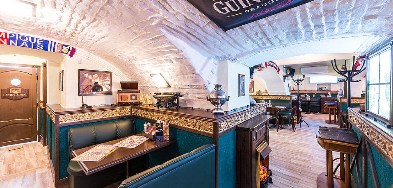 Beer House / Бир Хаус (наб. канала Грибоедова) - фотография № 2