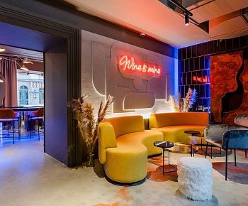 Nine Wines (закрыт)