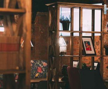 HUGS, Friendlybar (закрыт)