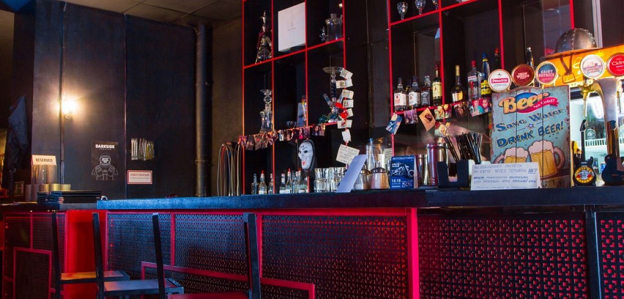 Rock’N’Roll Racing Bar / Рок-Н-Ролл Рэйсинг Бар (закрыт) - фотография № 3