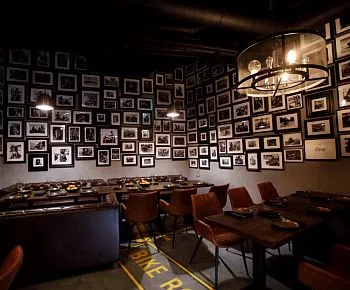 Milwaukee bar&restaurant