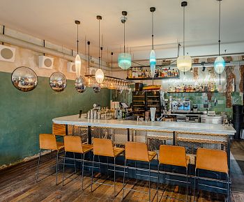 La Perla Seafood Bar (закрыт)