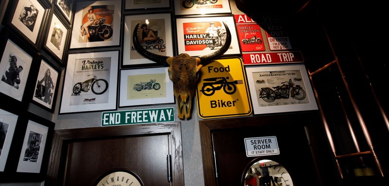 Milwaukee bar&restaurant - фотография № 4