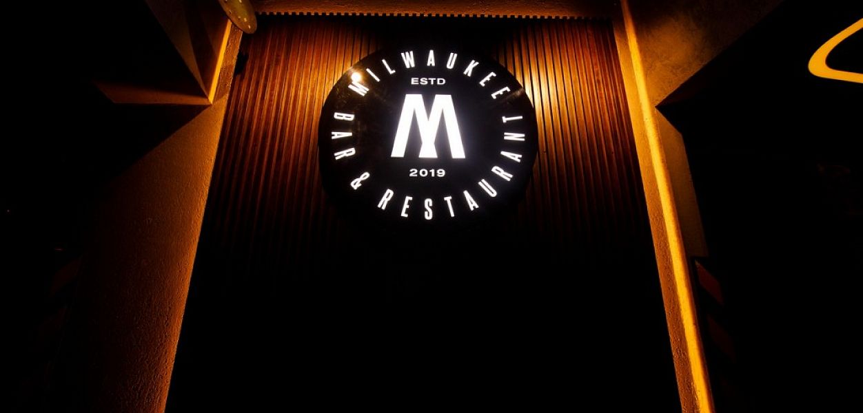 Milwaukee bar&restaurant - фотография № 3