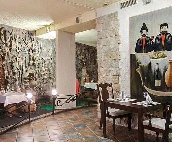Пиросмани (временно закрыт)