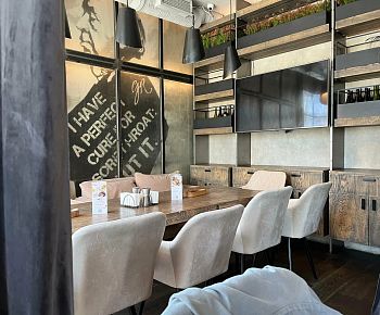 Пуси Лебеди