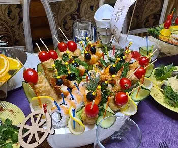 Три Башни